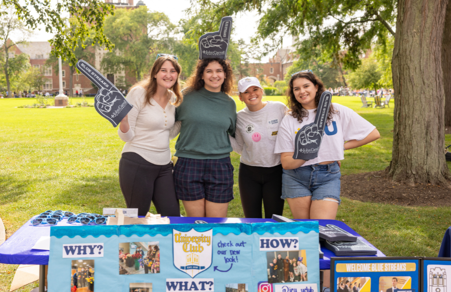 jcu students during student involvement fair
